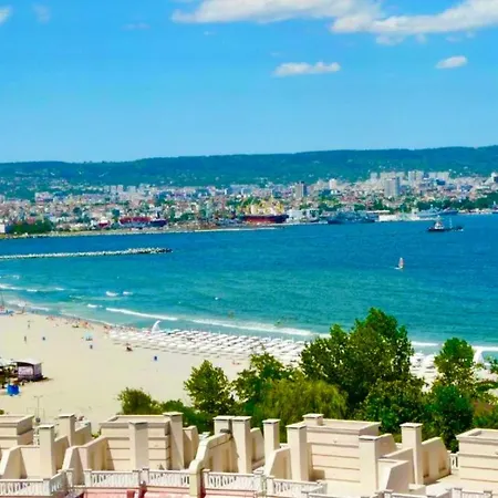 Sunrise Luxury Sauth Bay فارنا