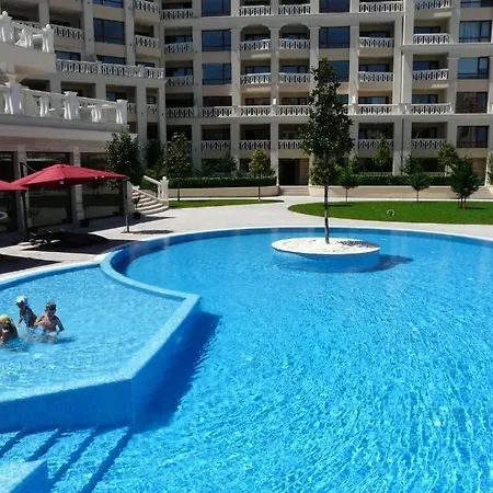 Sunrise Luxury Sauth Bay شقة