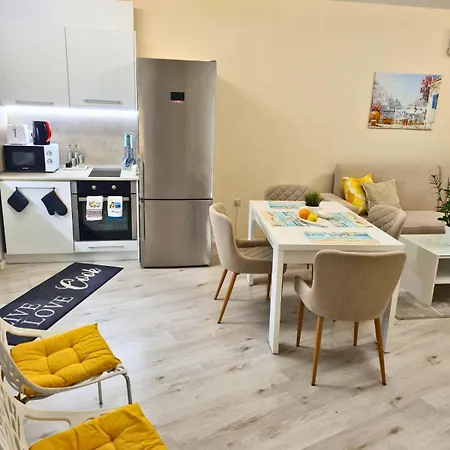 شقة Sunrise Luxury Sauth Bay فارنا